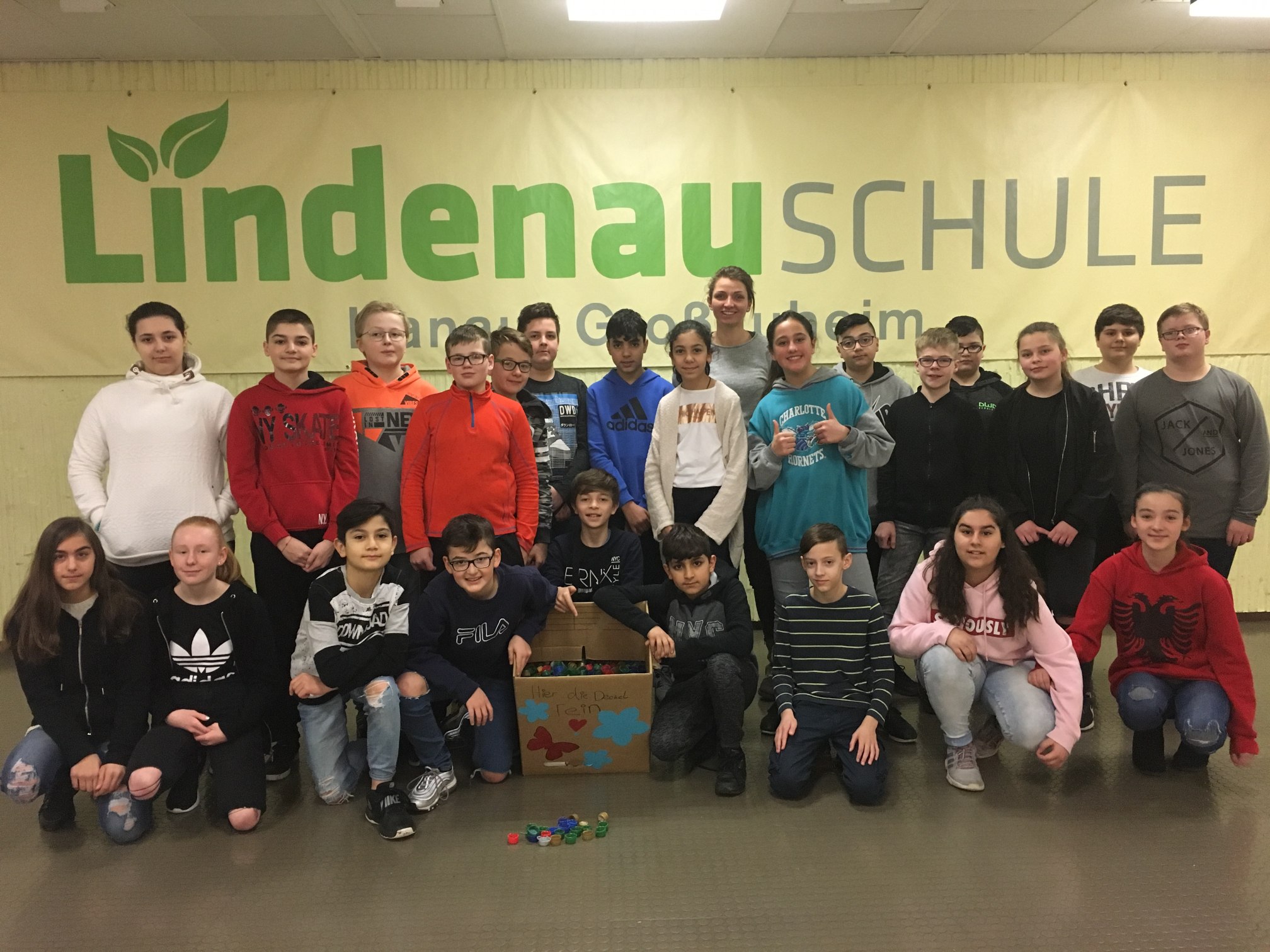 Junge Menschen ganz groß Lindenauschule